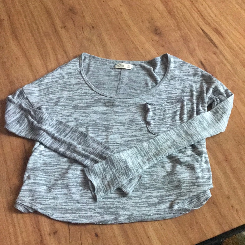 Hollister tee